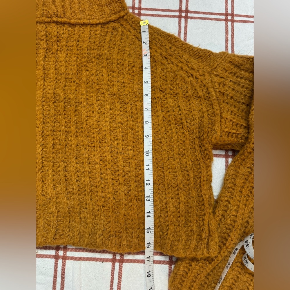 Free People Alpine Gold Yellow Oversized Crop Sweater Wool/Alpaca Sz XS EUC - Picture 7 of 7
